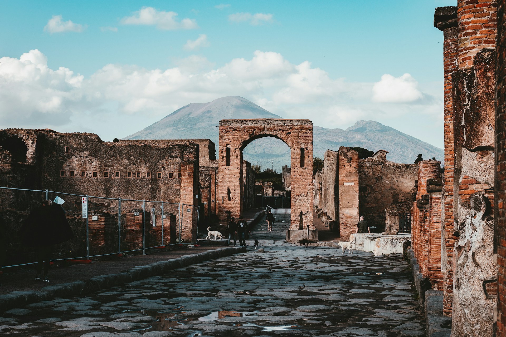 an image of pompei